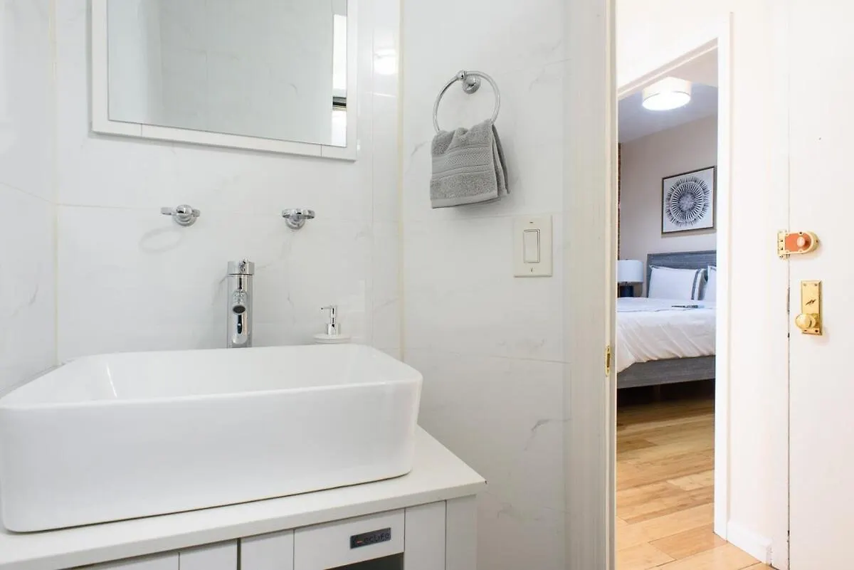 428-4R Prime Midtown Large 2 Bedroom Newly Furnished New York États-Unis